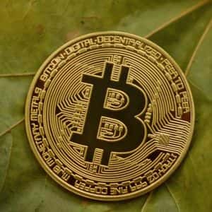 Bitcoin sotto test: l’effetto delle liquidazioni short da 180 milioni di dollari