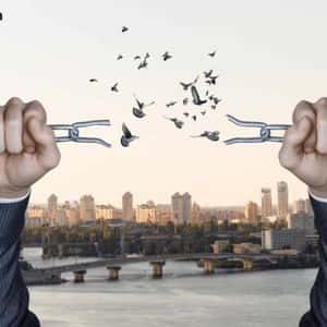 Why the World Needs Crypto: Coinbase CEO Ties Digital Assets to Economic Freedom