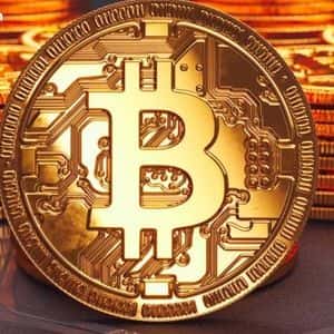 Robert Kiyosaki Warns America Is Losing Freedom, Democracy, Capitalism—Says Bitcoin Offers Protection