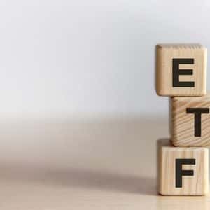 Crypto ETF Boom: 155 Filings Across 35 Assets, Analyst Backs Index Funds
