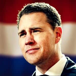 Dutch Finance Minister Eelco Heinen warns about banker bonus cap