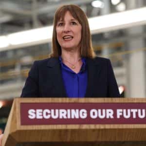 UK Treasury criticizes wasteful government spending and stagnant productivity