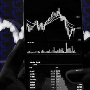 Dogecoin and Solana Look Poised to Break September Crypto Curse: Analysis