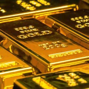 Bitcoin Remains Under Pressure as Gold Quietly Targets New Record High