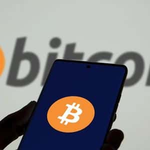 Bitcoin Stalls as OG Holders Cash Out Profits, Says Analysts