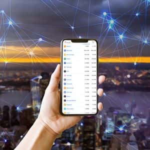 Crypto Market Shifts as Fed Prepares for a Major Rate Decision