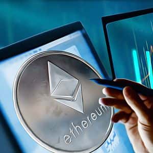 Vitalik Buterin Criticizes Bitcoin Maximalism, Urging Realism Beyond Ideals