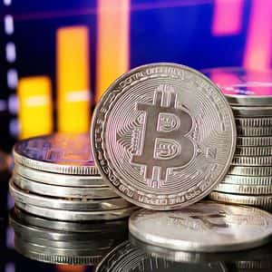 Elliott Wave Expert Predicts Prolonged Bitcoin Bear Market Duration
