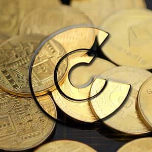 Bitcoin Moves Steadily While Altcoins Struggle