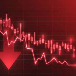 Why Was the Drop in Altcoins So Significant? An Expert Explains