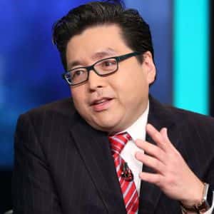 Major Ethereum (ETH) Bull Tom Lee Explains: "This Is a Buy Signal!"