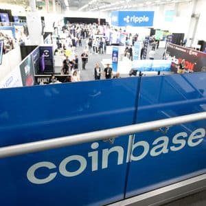 Coinbase Seeks OCC Trust Charter to Grow Payments Business