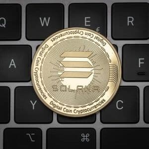 Solana Price Enters Uncertain Phase As Negative Divergence Emerges — What’s Next?