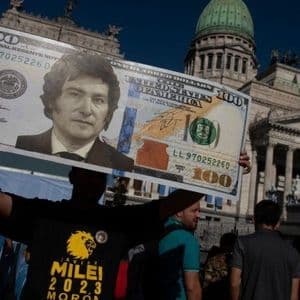 Milei Introduces Bill to Halt Money Issuance in Congress