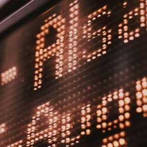 Solana, Litecoin, Hedera ETFs Ready? Experts Expect Tuesday Launch Despite Goverment Shutdown