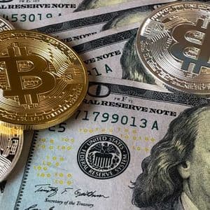 Analyst Insights: Bitcoin Could Drop More as Dollar Rebound Tightens Global Liquidity
