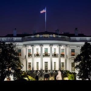 Intel warns of dilution after the Trump administration secures 10% stake