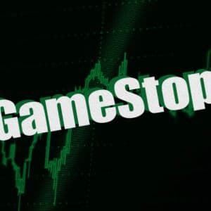 GameStop reports Q2 revenue of $972.2 million, slightly up from last year due to hardware sales