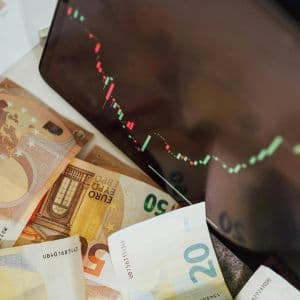 European stocks close strongest week in six months, as STOXX 600 closes at record highs
