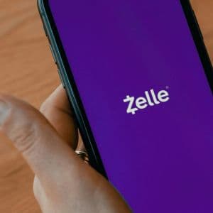 Zelle's EWS plans to enable cross-border money transfers using stablecoins