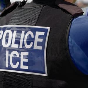 'Nothing Illegal': Creator of ICE Tracking App Plans Legal Action After Apple Removal