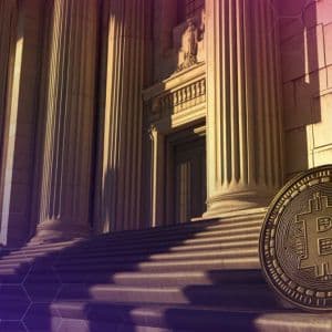 JPMorgan CEO Dimon Sees Inflation Blocking Fed Cuts, Says Stablecoins Pose No Bank Threat