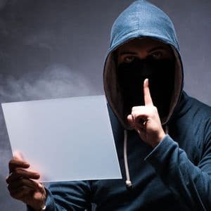 Coinbase Hacker Suspect Buys $8M Solana Amid Crypto Crime Trades