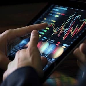 Traders’ Secret Weapon: Snag Arbitrage First With Millisecond Data