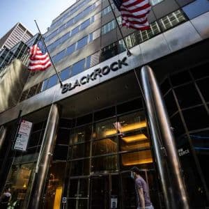 Senior BlackRock Executive Predicts Fed Interest Rate Decision, Also Mentions Bitcoin