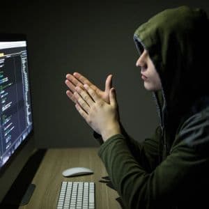 Major Platform Hacked, User Information Compromised: Cryptocurrency Owners Should Also Be Cautious
