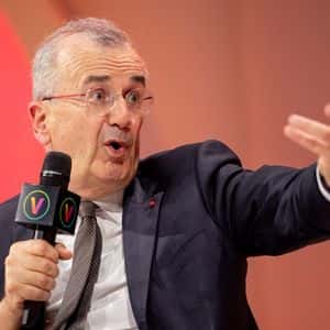 Europe Risks Falling Behind US on Stablecoins, Villeroy Says