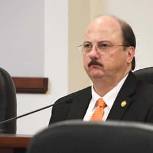 Alabama Lawmaker Raises Alarm On GENIUS Act’s Impact On Small Banks