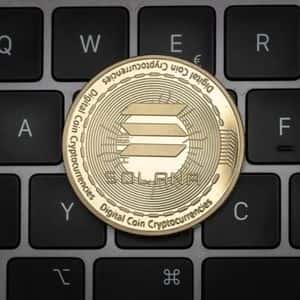 Solana Price Enters Uncertain Phase As Negative Divergence Emerges — What’s Next?