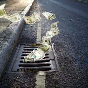 US Ethereum ETFs Record First Consecutive Outflow Weeks Since April — What’s Happening?