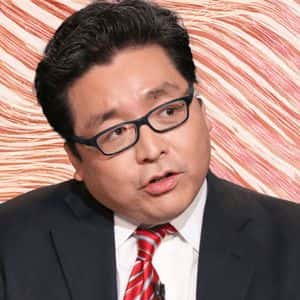 Tom Lee Predicts ETH Surge to $12K, Urges Investors to ‘Buy the Dip’ Ahead of September Pullback