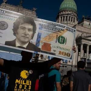 Milei Introduces Bill to Halt Money Issuance in Congress