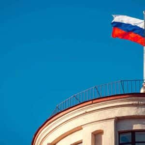 Crypto Traders Brace for Disruption as Russia Tightens Cash Controls