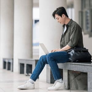 Blockchain Payments Streamline Access to Education for Indonesia’s Unbanked