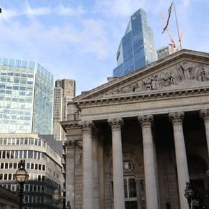 Bank of England Targets Late 2026 for Stablecoin Regulation