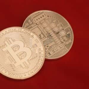 Bitcoin Price Forms Bearish Evening Star Pattern On Weekly Chart, But Can Price Go Below $100,000?