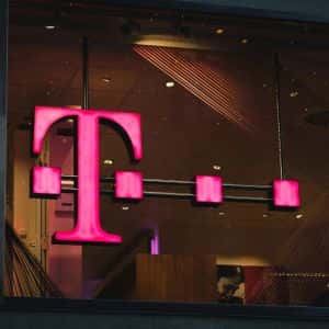 T-Mobile expands starlink satellite service to Whatsapp and X