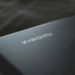 Xiaomi shares plunge 9% after fatal SU7 crash in Chengdu