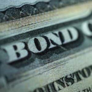 BlackRock leads as major investors cut exposure to risky credit as spreads hit historic lows