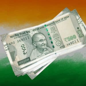 India’s booming economy fails to lift its weakening rupe