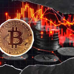 Warning Pattern on Bitcoin Chart Puts $100,000 in Danger