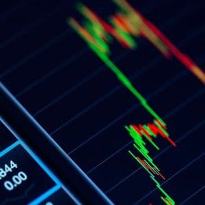 Cryptocurrency Trends: Solana Surges While Floki Awaits Its Moment