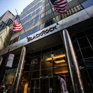 Senior BlackRock Executive Predicts Fed Interest Rate Decision, Also Mentions Bitcoin